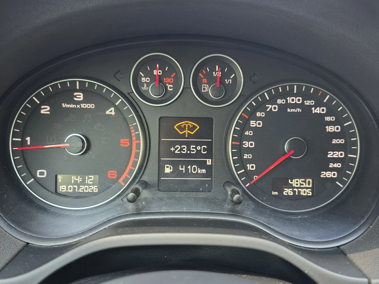 Audi A3 2.0tdi* 140кс* S-Line, снимка 16 - Автомобили и джипове - 55384953