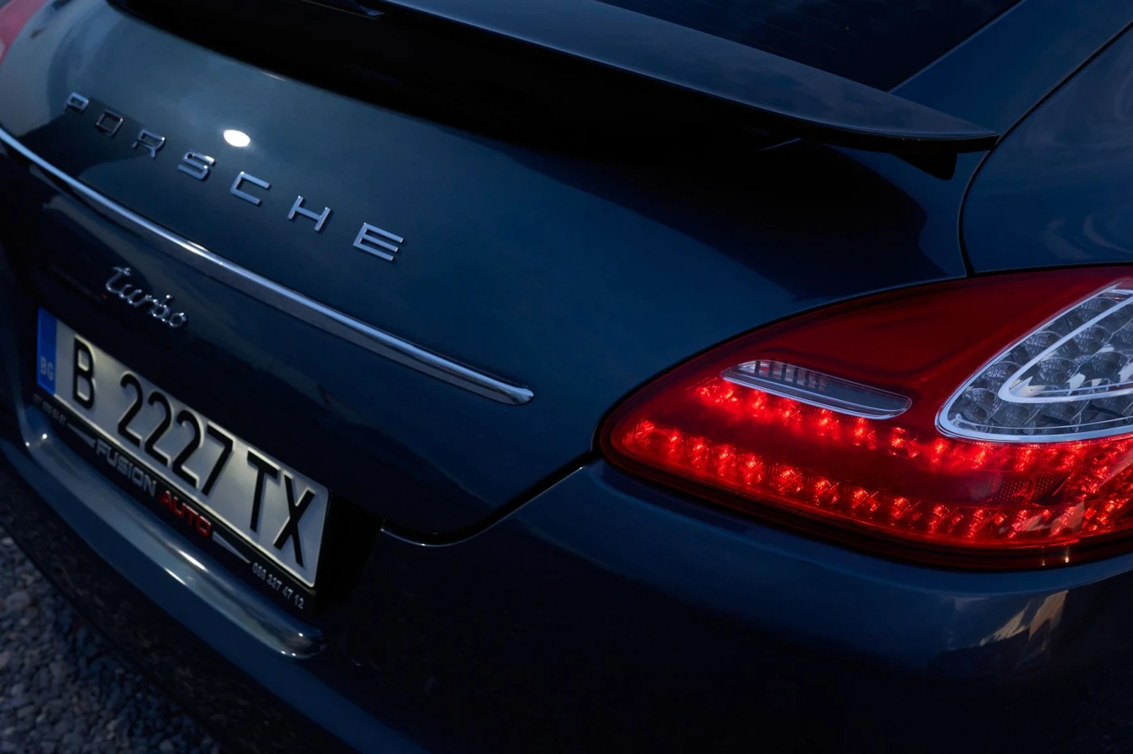 Porsche Panamera GTS TURBO , снимка 7 - Автомобили и джипове - 55439960