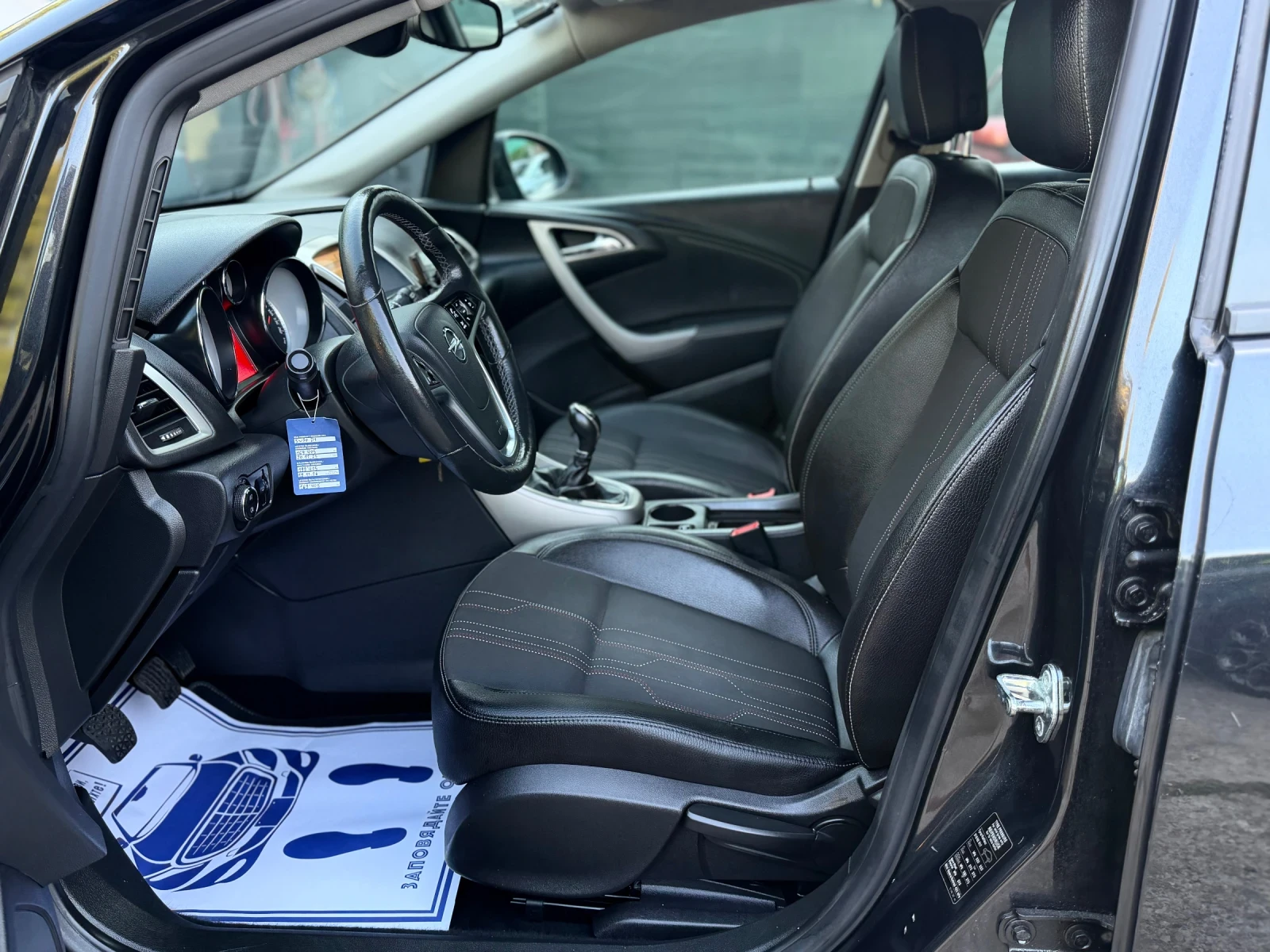 Opel Astra 1.4!!ШВЕЙЦАРИЯ!!УНИКАТ!!ТОП СЪСТОЯНИЕ, снимка 15 - Автомобили и джипове - 55537472