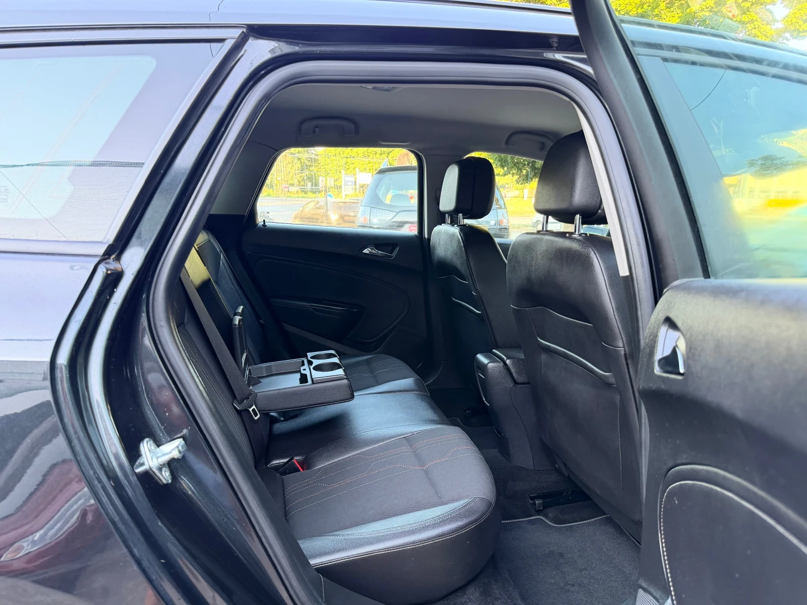 Opel Astra 1.4!!ШВЕЙЦАРИЯ!!УНИКАТ!!ТОП СЪСТОЯНИЕ, снимка 16 - Автомобили и джипове - 55537472