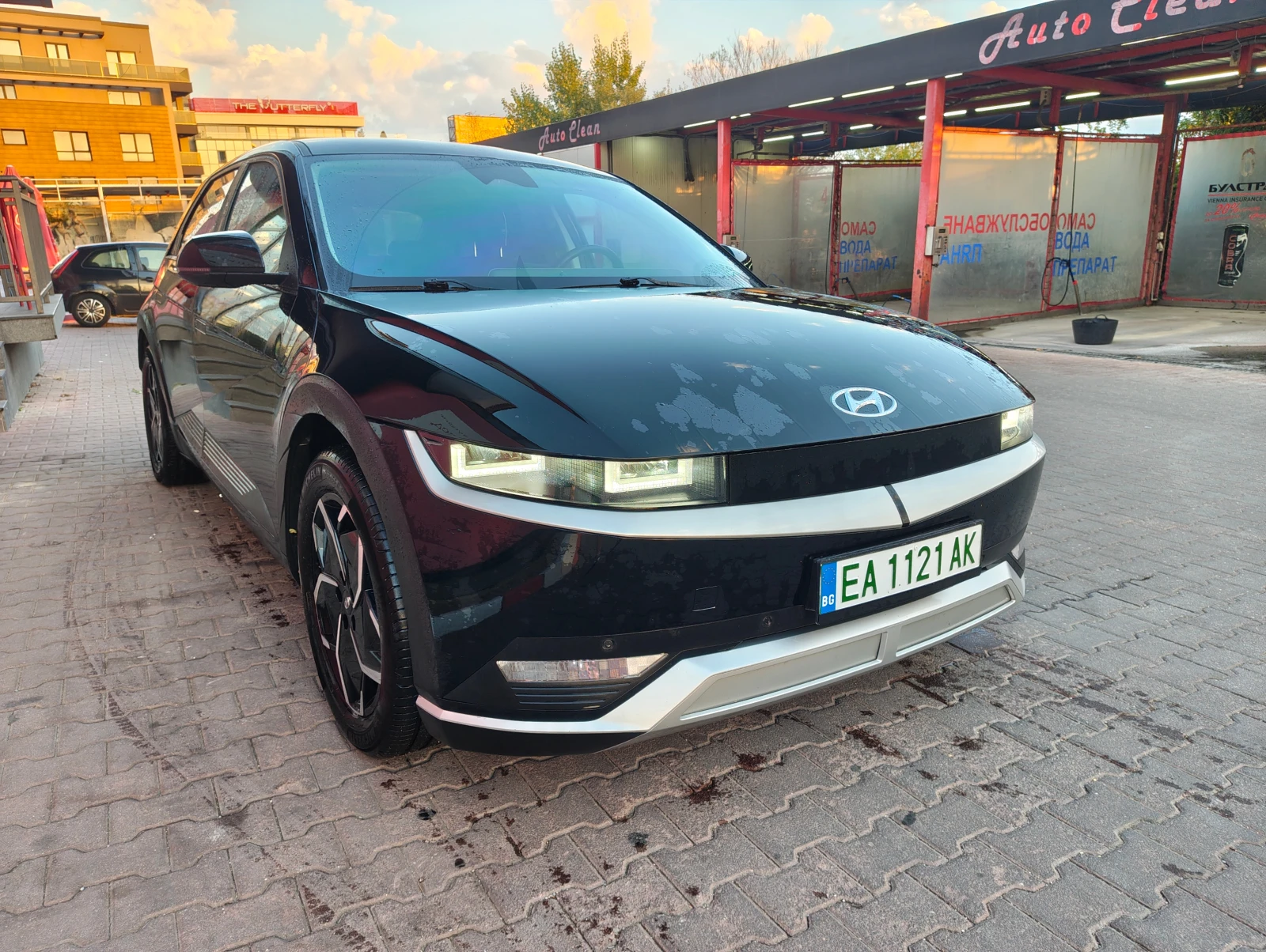 Hyundai Ioniq 5 77.7KWh* V2L* PREMIUM LINE* LED* Термопомпа, снимка 4 - Автомобили и джипове - 55847520