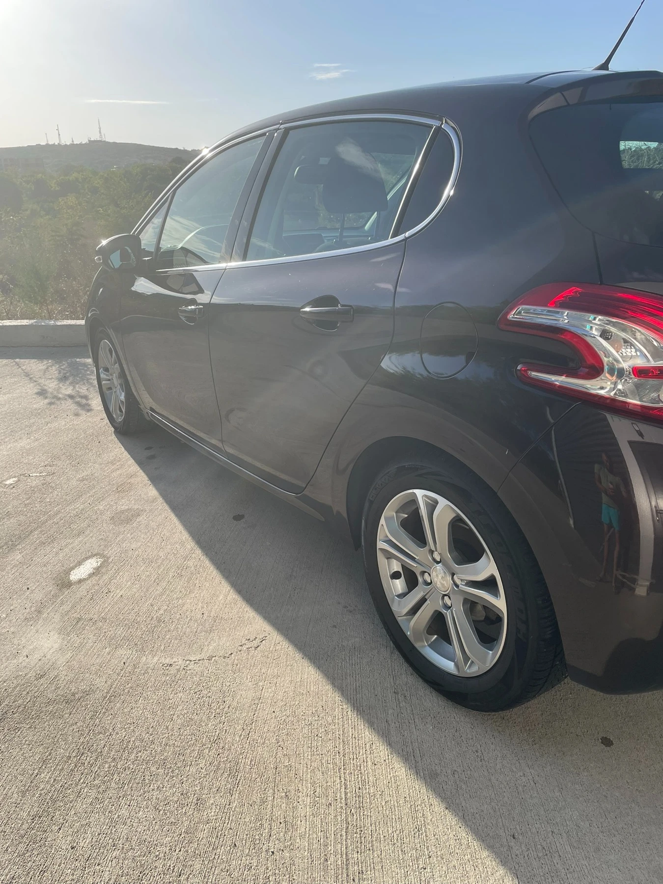 Peugeot 208 208, снимка 3 - Автомобили и джипове - 55887045