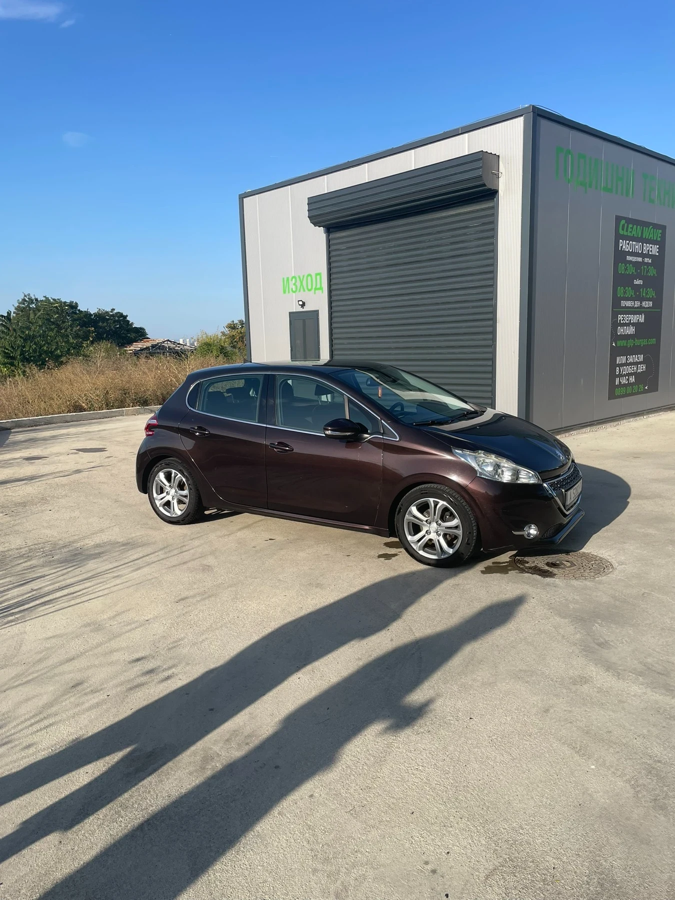 Peugeot 208 208, снимка 8 - Автомобили и джипове - 55887045