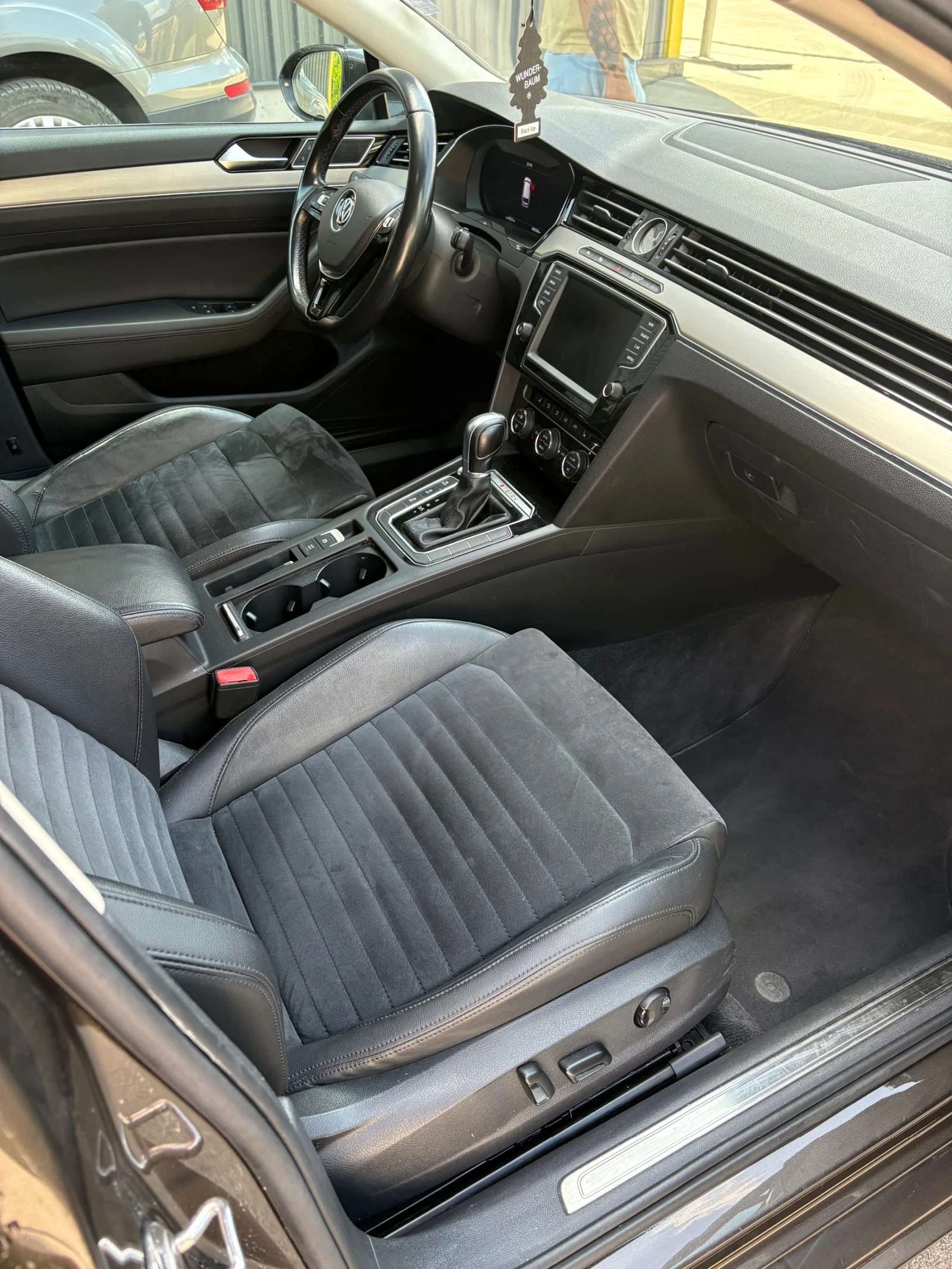 VW Passat 2.0 TDI 4 motion , снимка 8 - Автомобили и джипове - 55911724