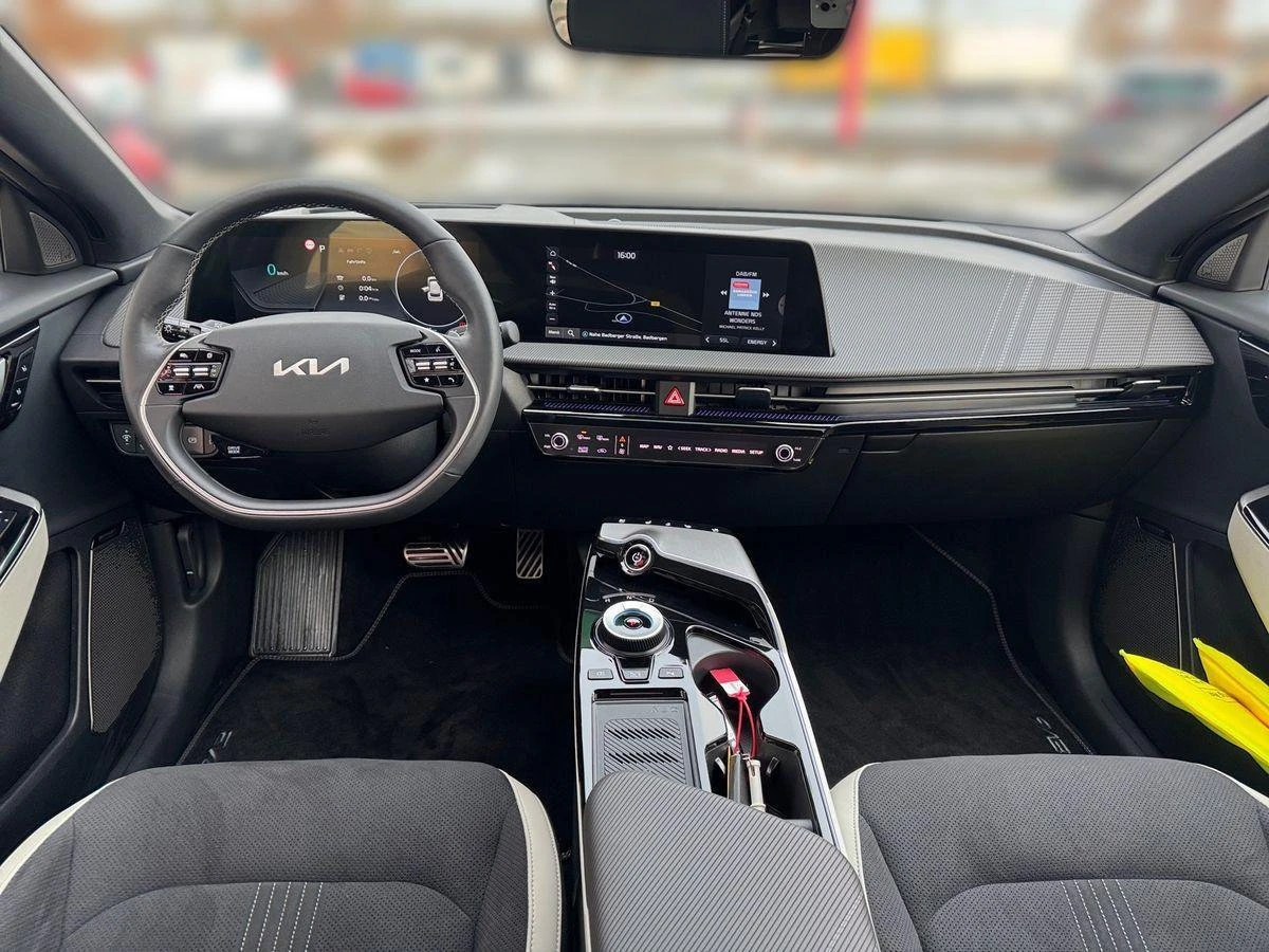 Kia EV6 GT-LINE/325HP/AWD/PANO/360/MEMO/MERIDIAN/693q, снимка 7 - Автомобили и джипове - 56129544
