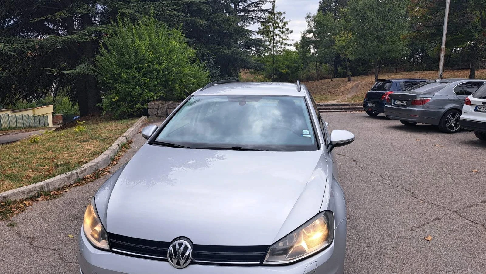 VW Golf Variant 1.6 TDI, снимка 3 - Автомобили и джипове - 56318787