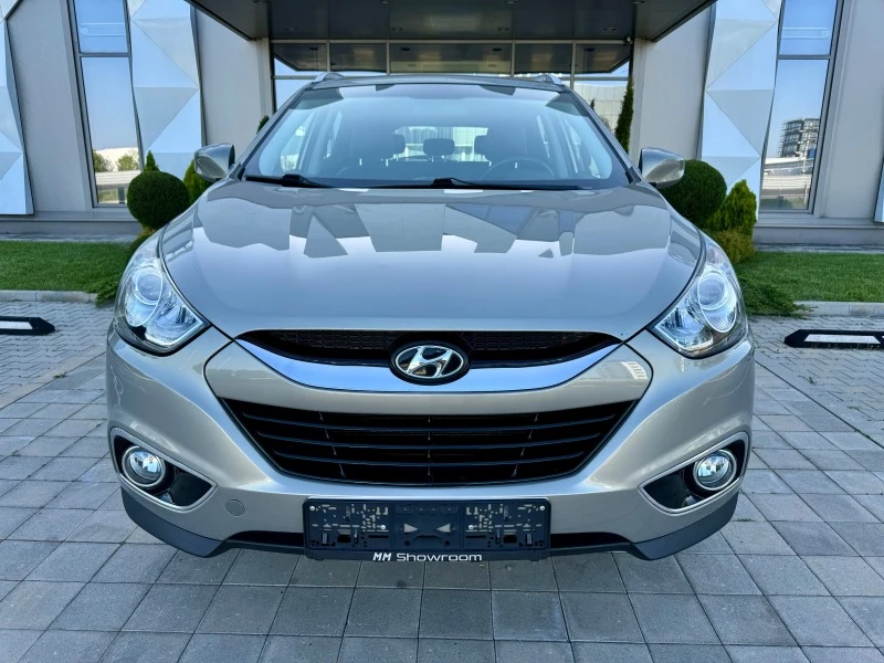 Hyundai IX35 2.0I-С.КНИЖКА-164Х.КМ-АСИСТЕН-ЗА-НАКЛОМ, снимка 2 - Автомобили и джипове - 45227253