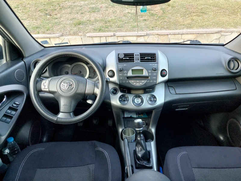 Toyota Rav4, снимка 10 - Автомобили и джипове - 49048615