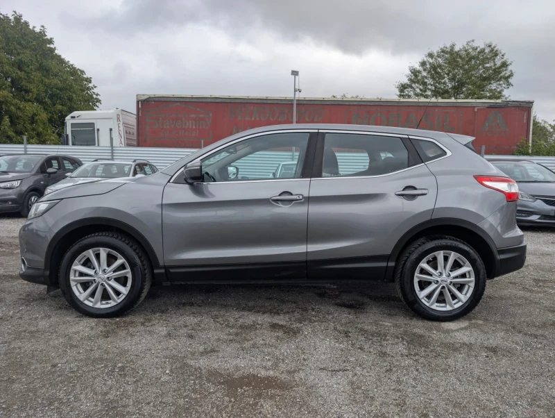 Nissan Qashqai 1.5dci 110к.с Серв.д-ти, снимка 6 - Автомобили и джипове - 52260961