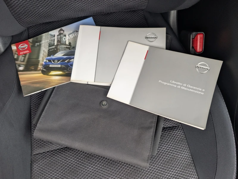 Nissan Qashqai 1.5dci 110к.с Серв.д-ти, снимка 16 - Автомобили и джипове - 52260961