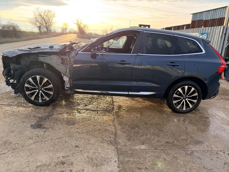 Volvo XC60 2.0D, снимка 4 - Автомобили и джипове - 52772866