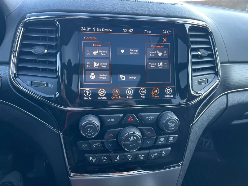 Jeep Grand cherokee 3.6 Overland, снимка 15 - Автомобили и джипове - 52859439