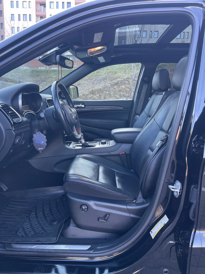Jeep Grand cherokee 3.6 Overland, снимка 7 - Автомобили и джипове - 52859439