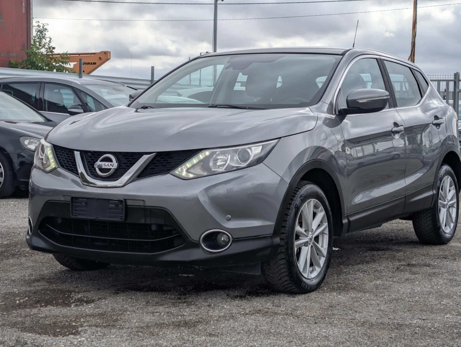 Nissan Qashqai 1.5dci 110к.с Серв.д-ти, снимка 1