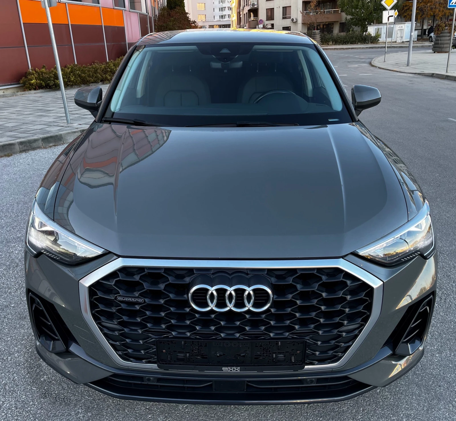 Audi Q3 Sportback QUATTRO/45 TFSI/S LINE - изображение 3