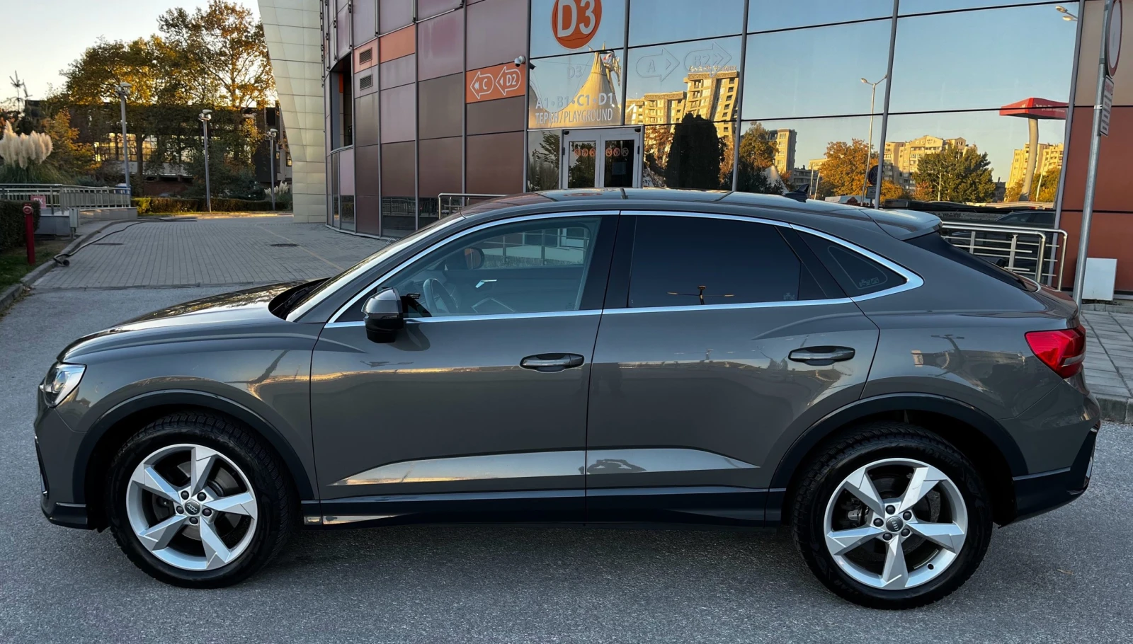 Audi Q3 Sportback QUATTRO/45 TFSI/S LINE - изображение 5