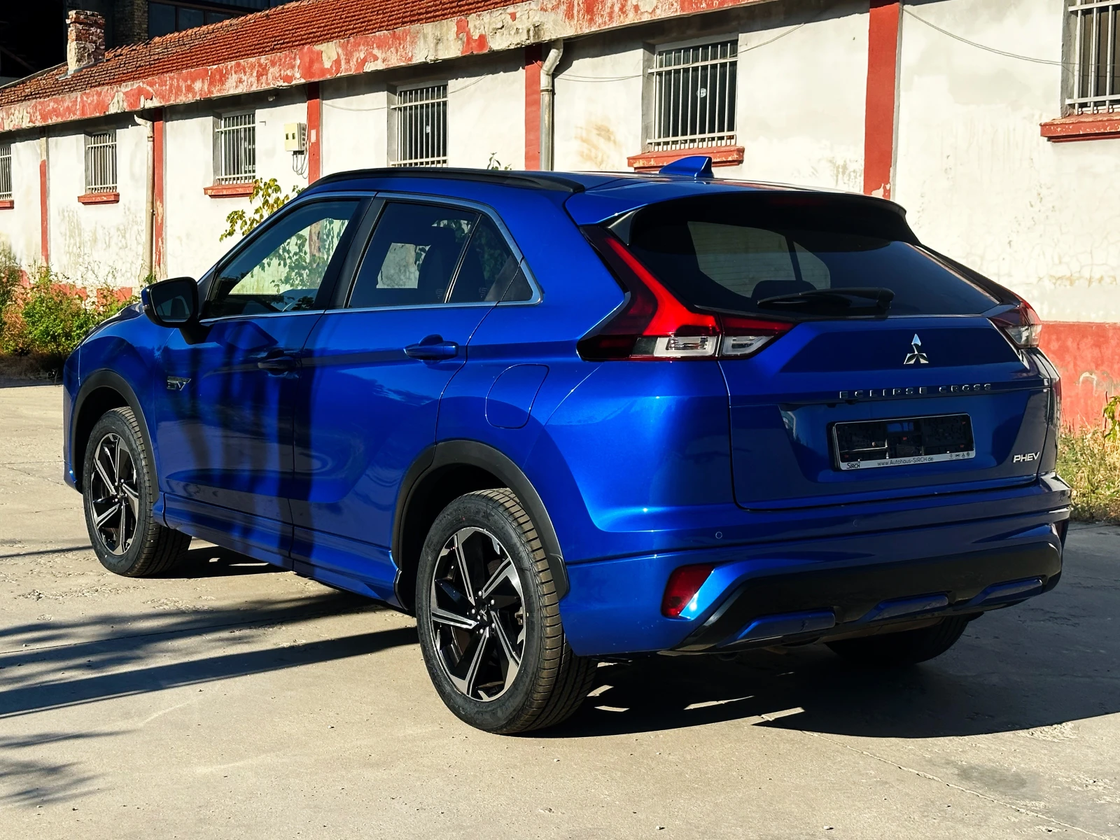 Mitsubishi Eclipse Cross 2.4 PHEV 4x4 S-AWC 360 Камера - изображение 3