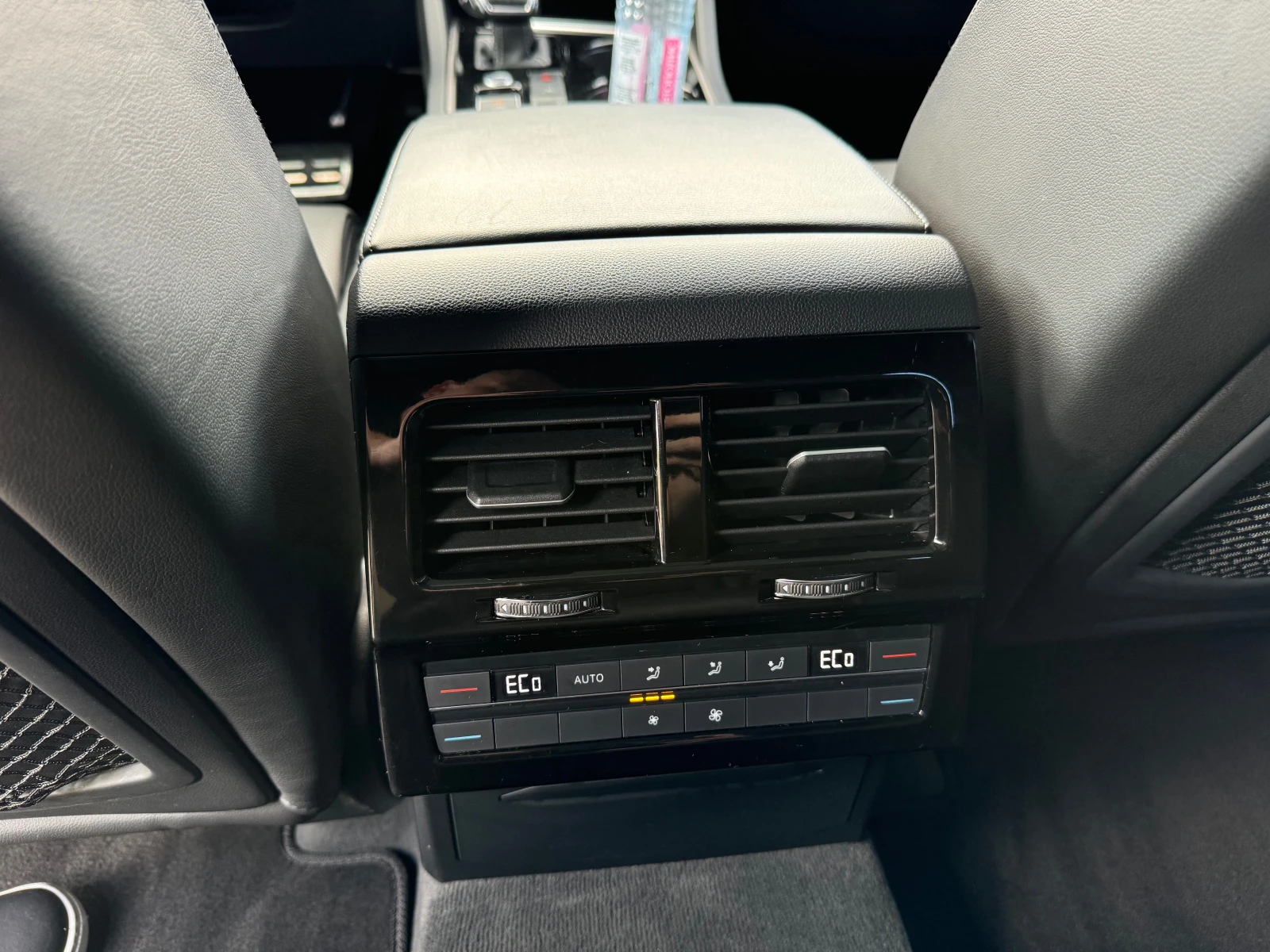 VW Touareg R-line 50TDI - изображение 10