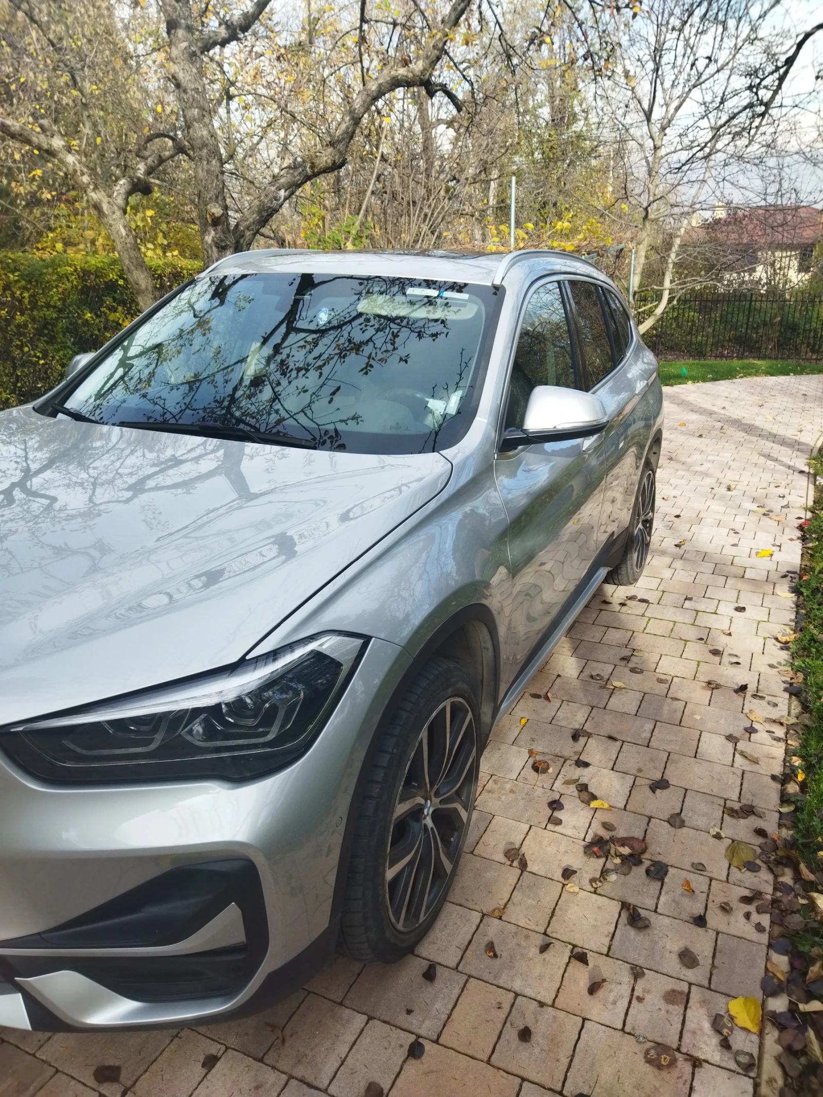 BMW X1 X drive 20 D - изображение 3