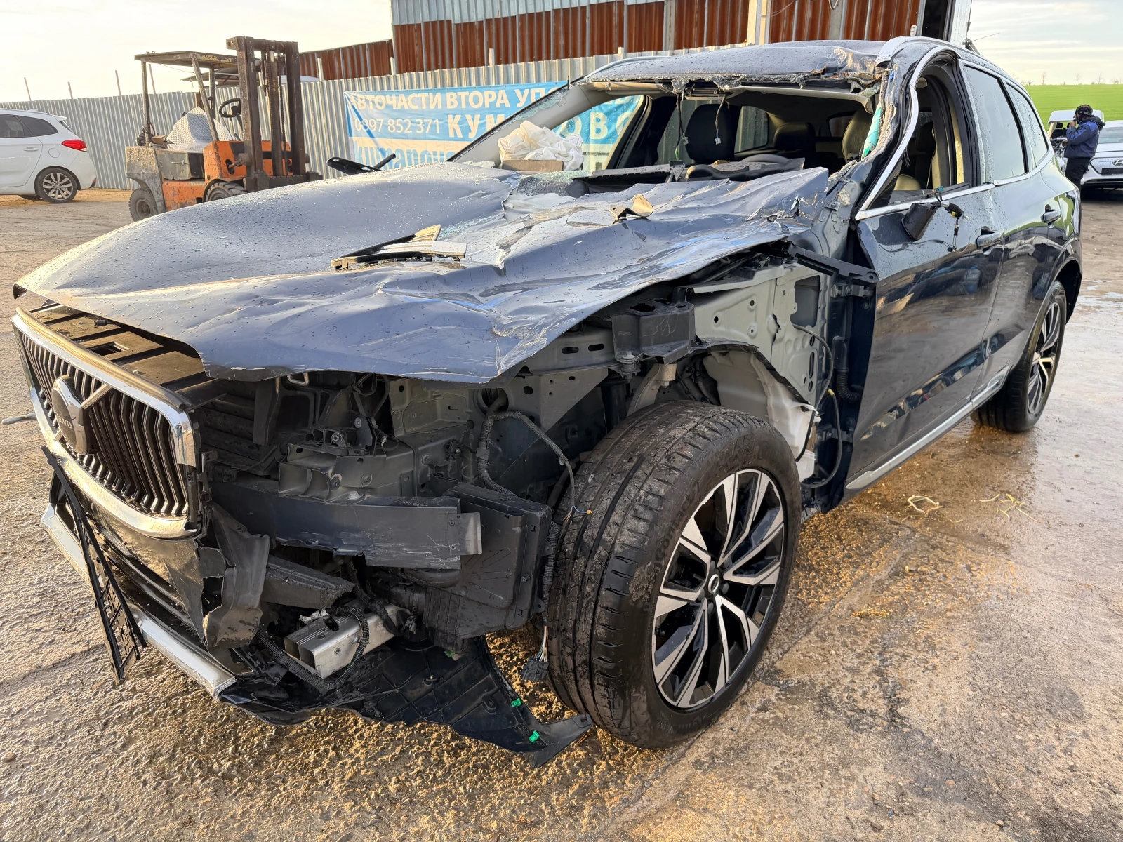 Volvo XC60 2.0D - изображение 3