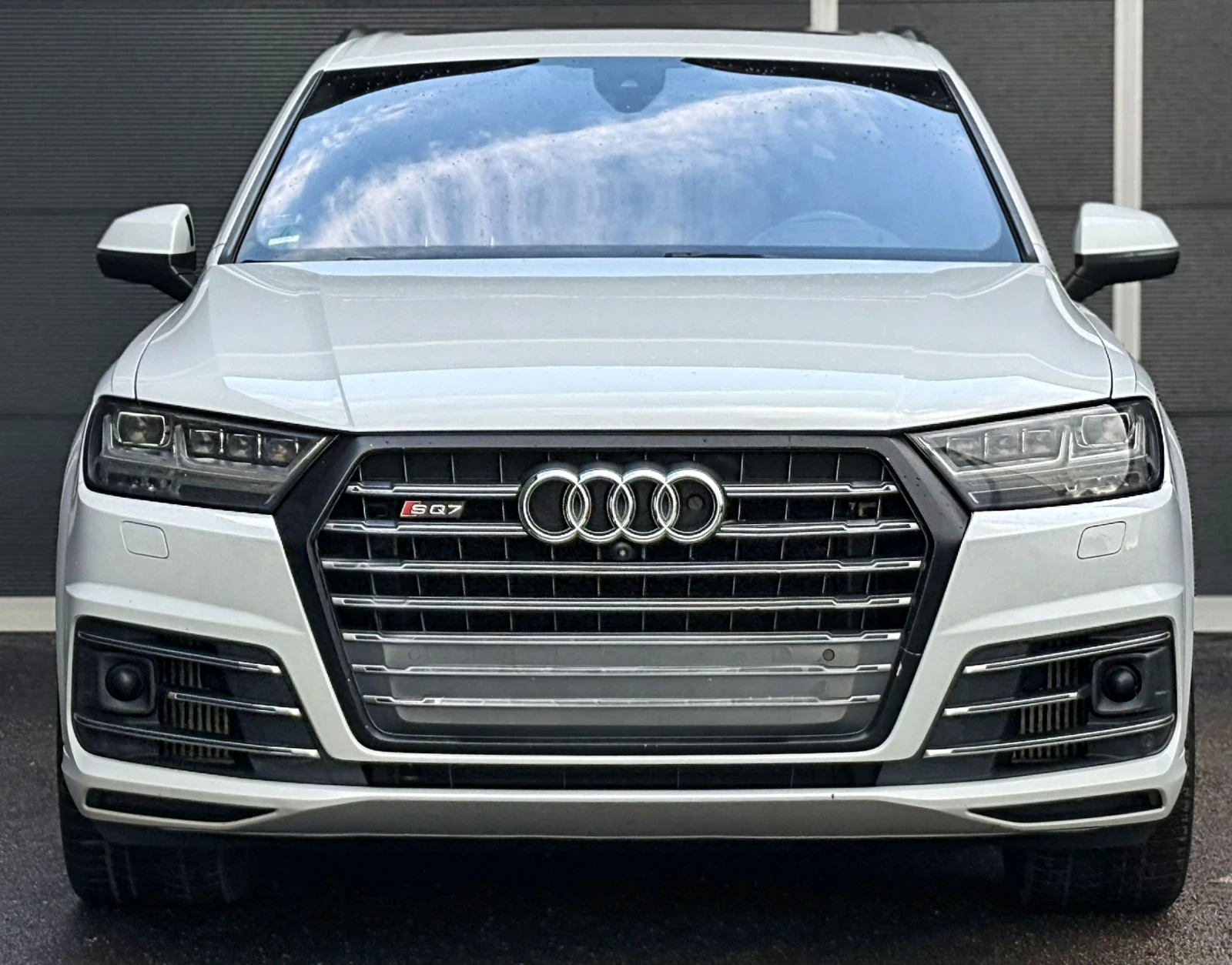 Audi SQ7 Audi SQ7 NIGHT VISION ? ? 360    BOSE   HEAD-UP