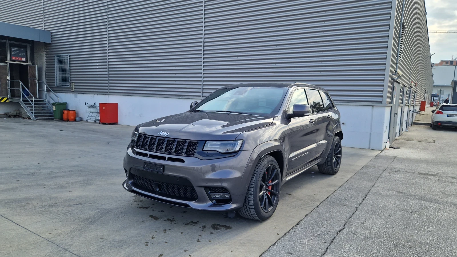 Jeep Grand cherokee 6.4 SRT, снимка 7 - Автомобили и джипове - 54973341