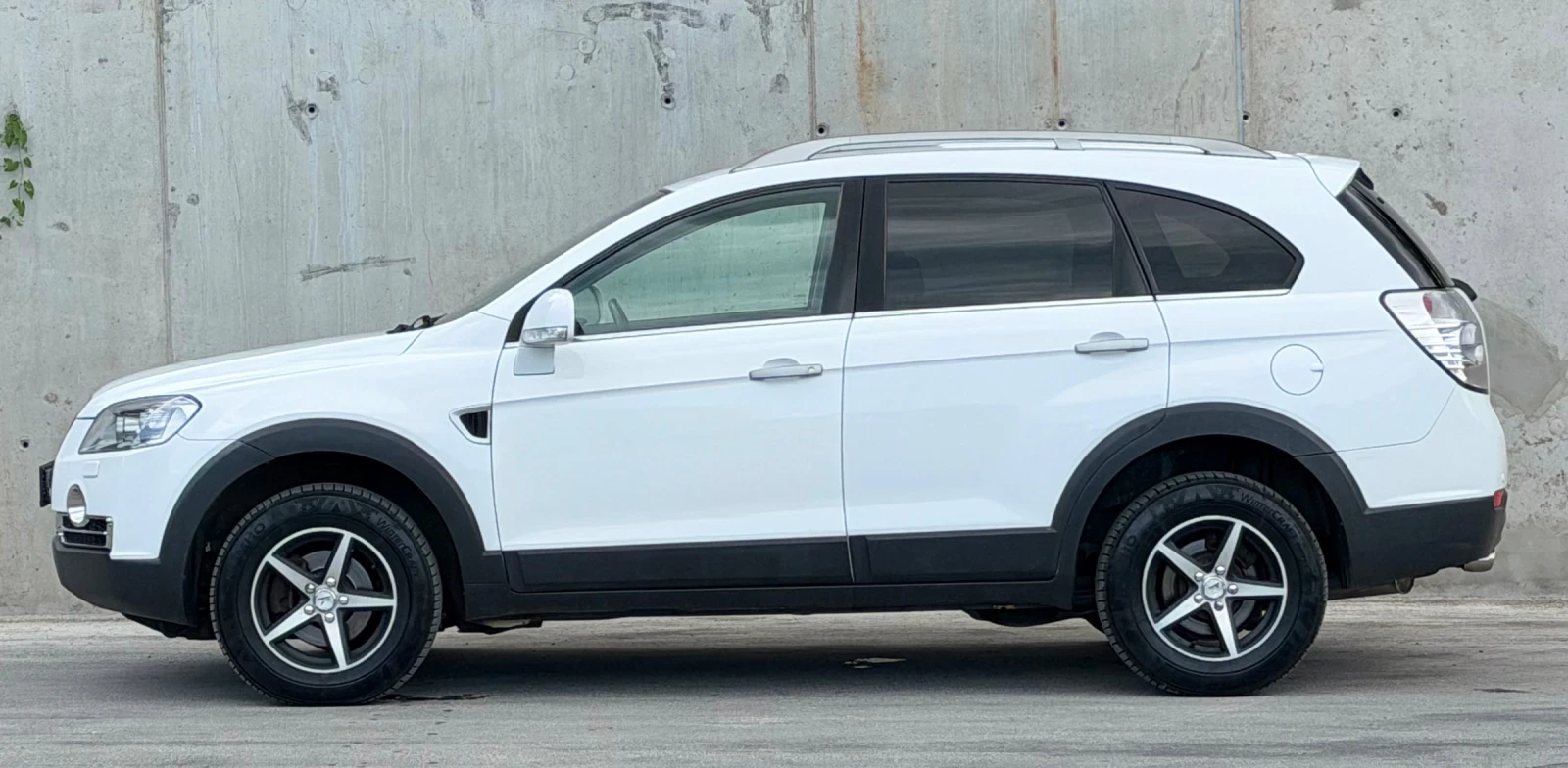 Chevrolet Captiva 2.0D 150к.с * 4х4* * Навигация* * Италия* , снимка 7 - Автомобили и джипове - 55205793