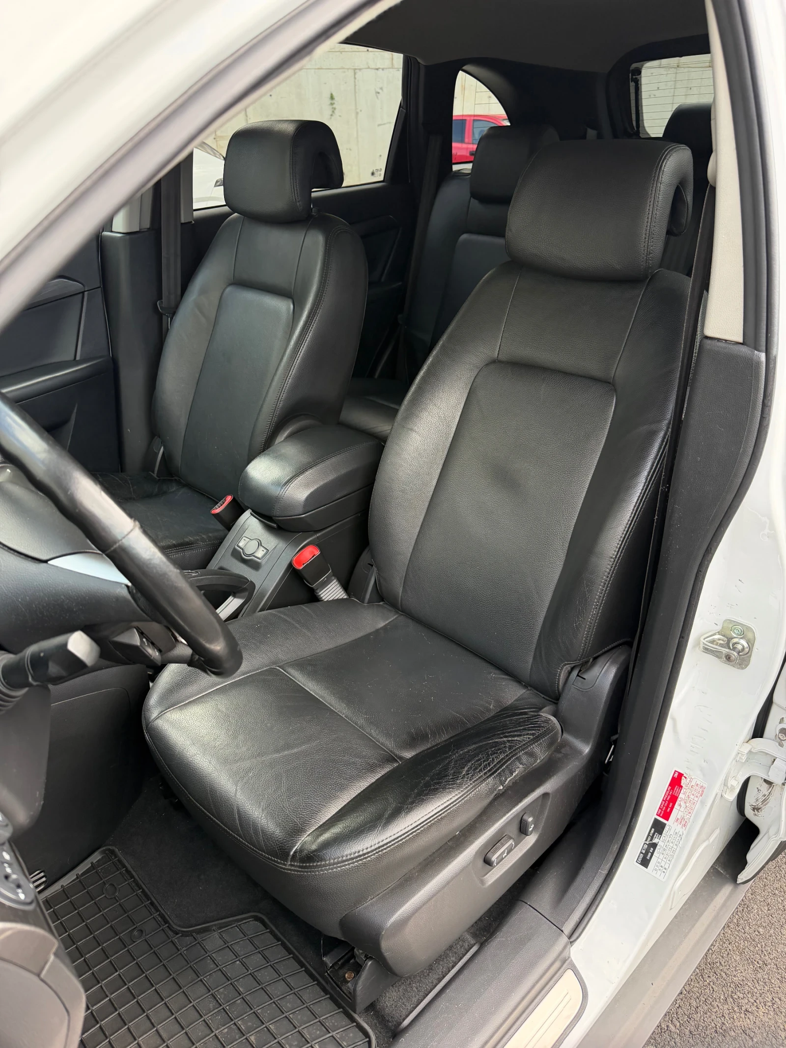Chevrolet Captiva 2.0D 150к.с * 4х4* * Навигация* * Италия* , снимка 12 - Автомобили и джипове - 55205793