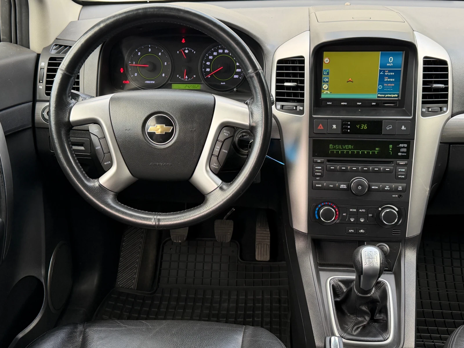 Chevrolet Captiva 2.0D 150к.с * 4х4* * Навигация* * Италия* , снимка 10 - Автомобили и джипове - 55205793