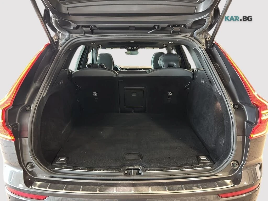 Volvo XC60 B6 R-Design AWD, снимка 17 - Автомобили и джипове - 55318789