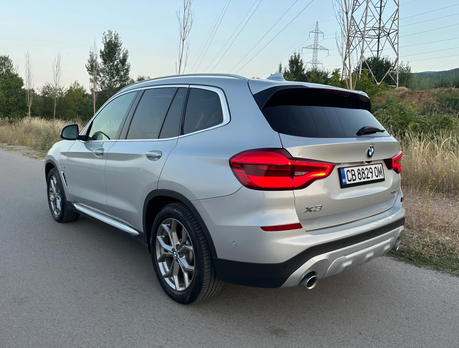 BMW X3 FULL/ПАНОРАМА/360/HUD/МЪРТВА ТОЧКА/KEYLESS/ПОДГРЕВ, снимка 4 - Автомобили и джипове - 55667648