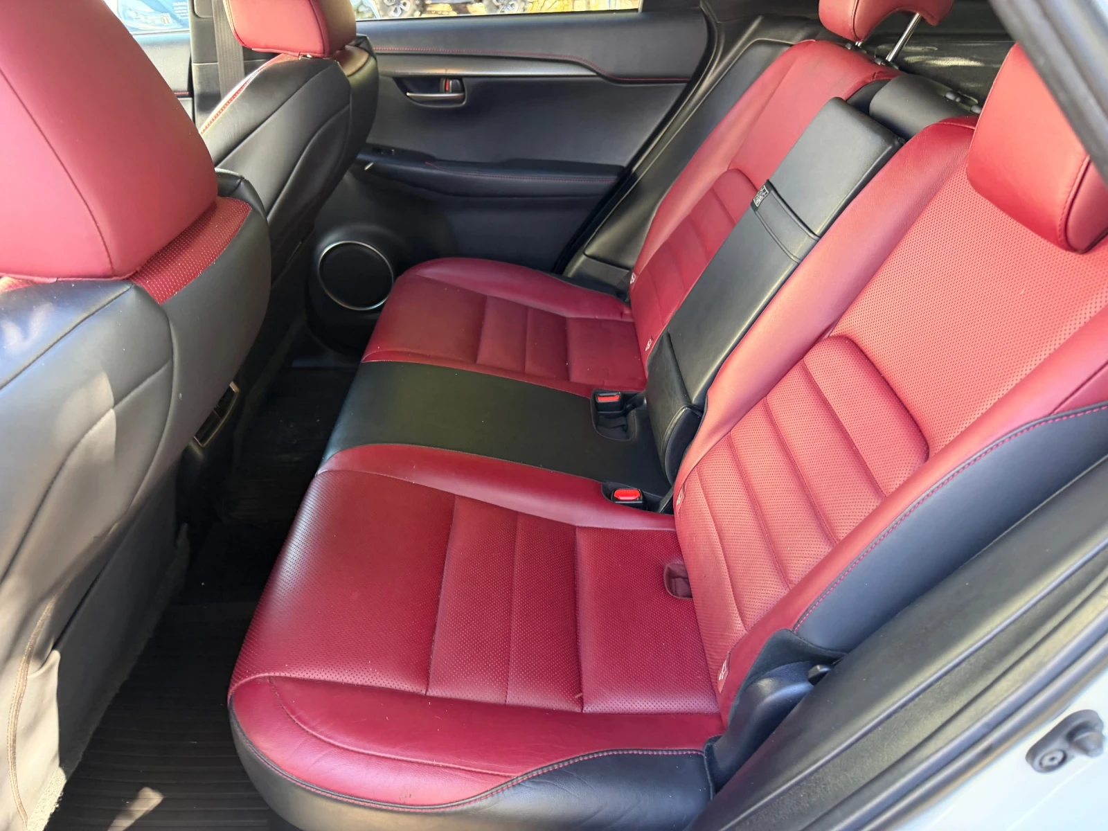 Lexus NX 300h SPORT, снимка 8 - Автомобили и джипове - 56368838