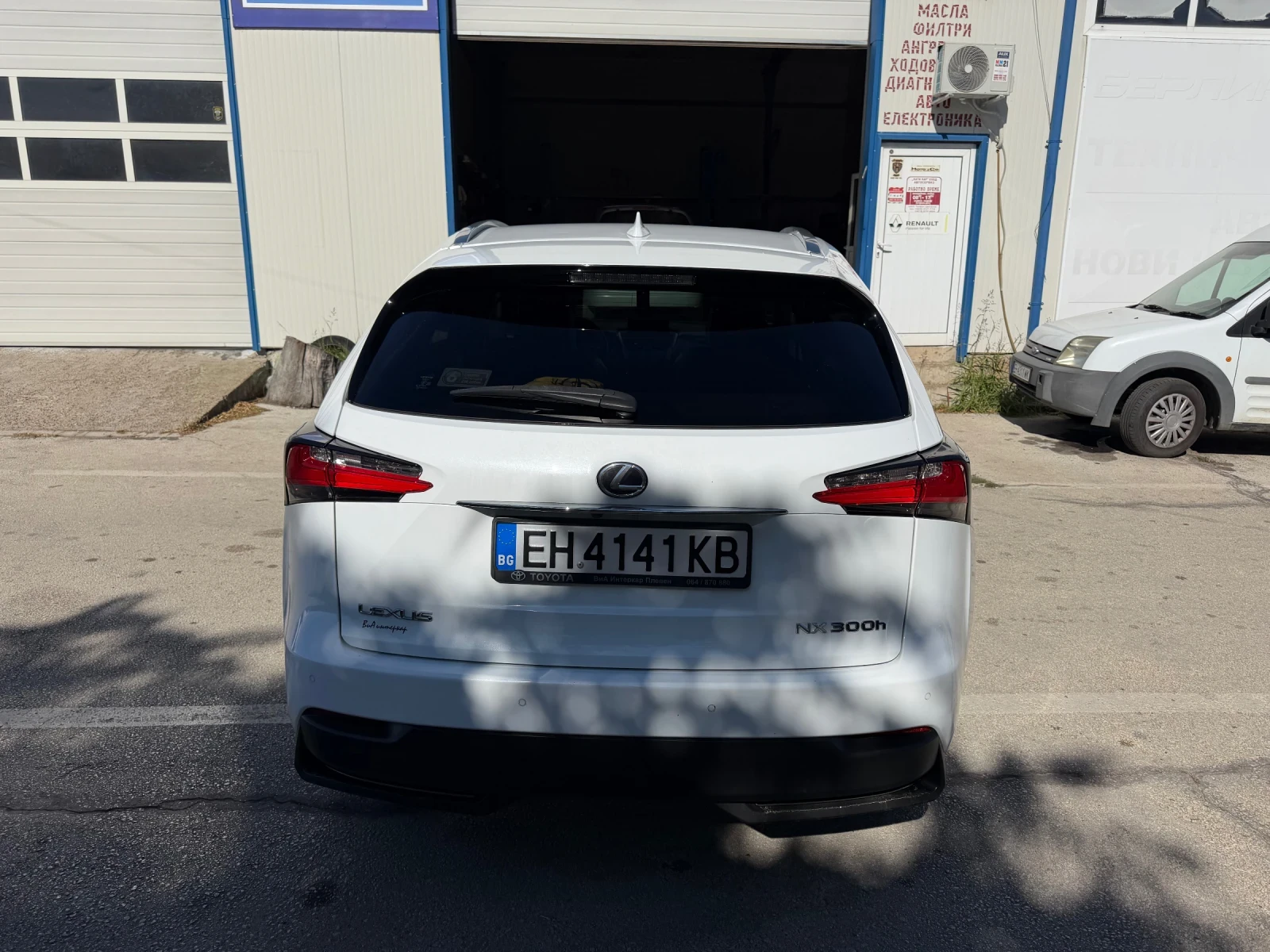 Lexus NX 300h SPORT, снимка 6 - Автомобили и джипове - 56368838