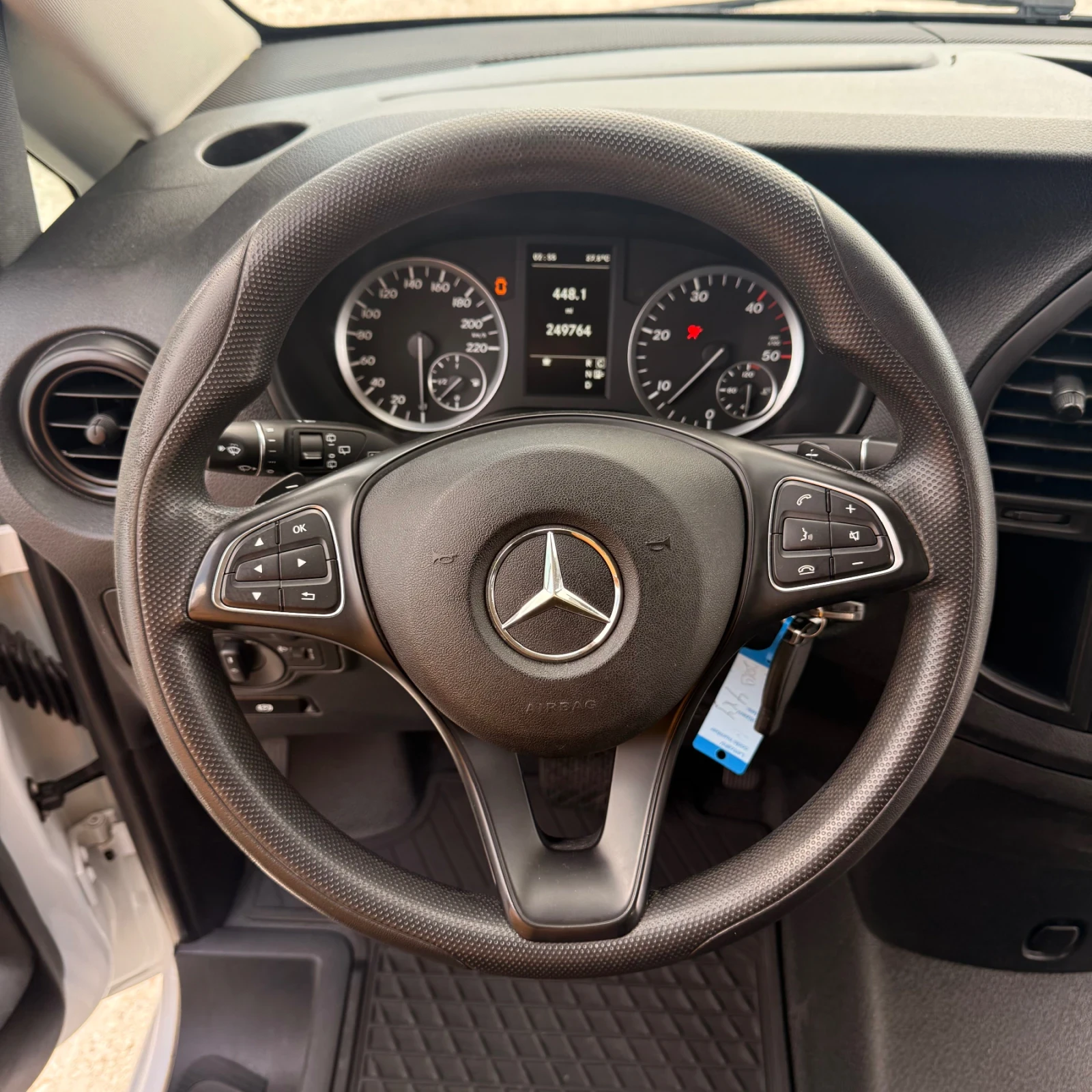 Mercedes-Benz Vito 4x4-Клима-9местен-2.2CDi-Евро6, снимка 14 - Бусове и автобуси - 54979579