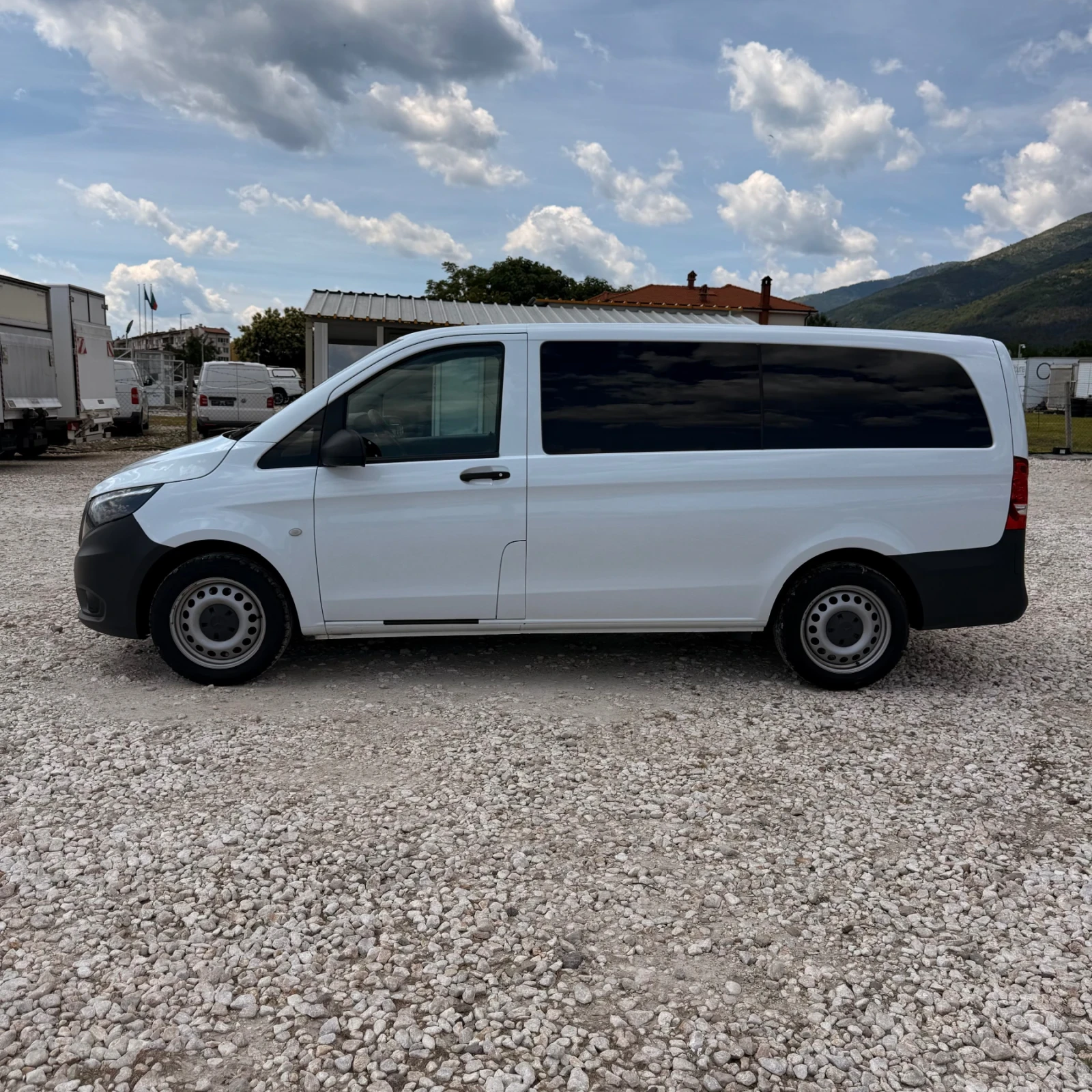 Mercedes-Benz Vito 4x4-Клима-9местен-2.2CDi-Евро6, снимка 4 - Бусове и автобуси - 54979579