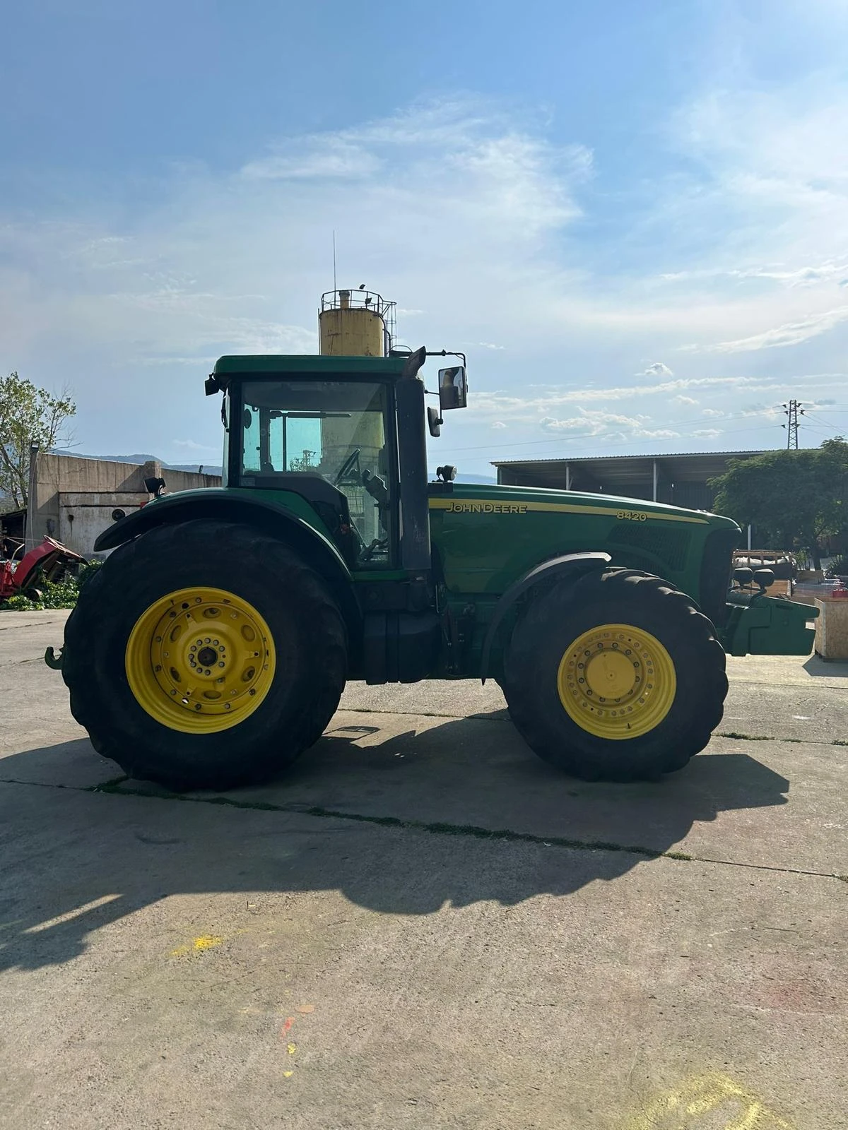 Трактор John Deere 8420 - изображение 3