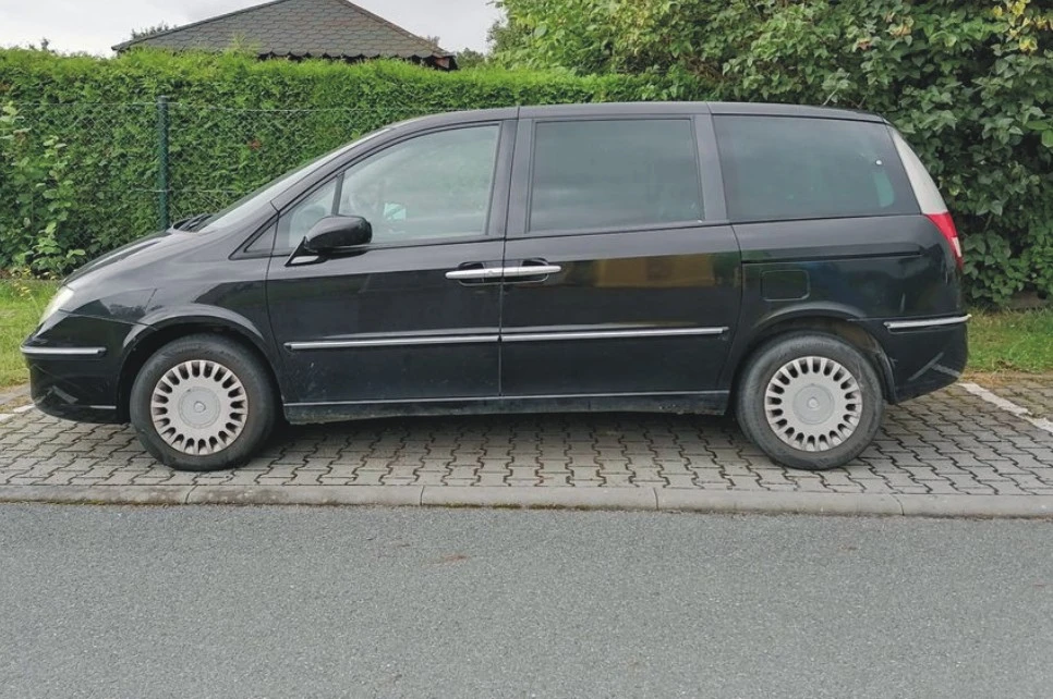 ����� ������ ����� 2002-2010�  Lancia Phedra ������ ����� ����� 2200��� | Mobile.bg � ����������� 2