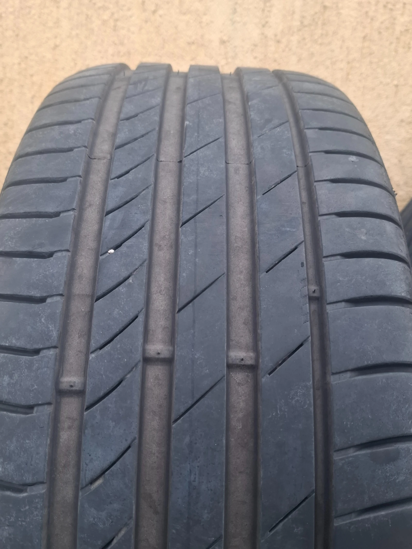 Гуми с джанти Kumho 255/40R19, снимка 6 - Гуми и джанти - 54347388