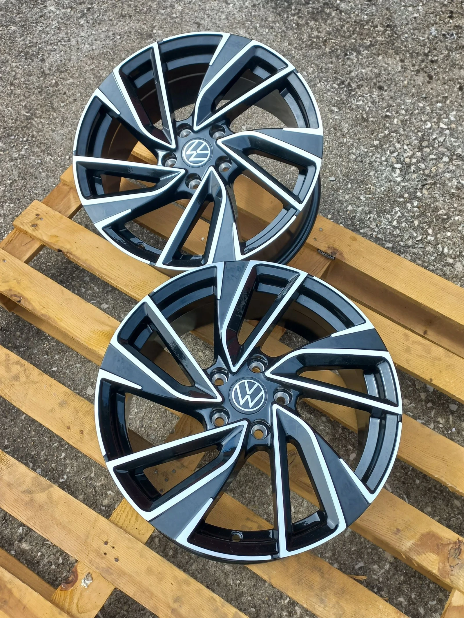 Джанти за VW, снимка 9 - Гуми и джанти - 55033740
