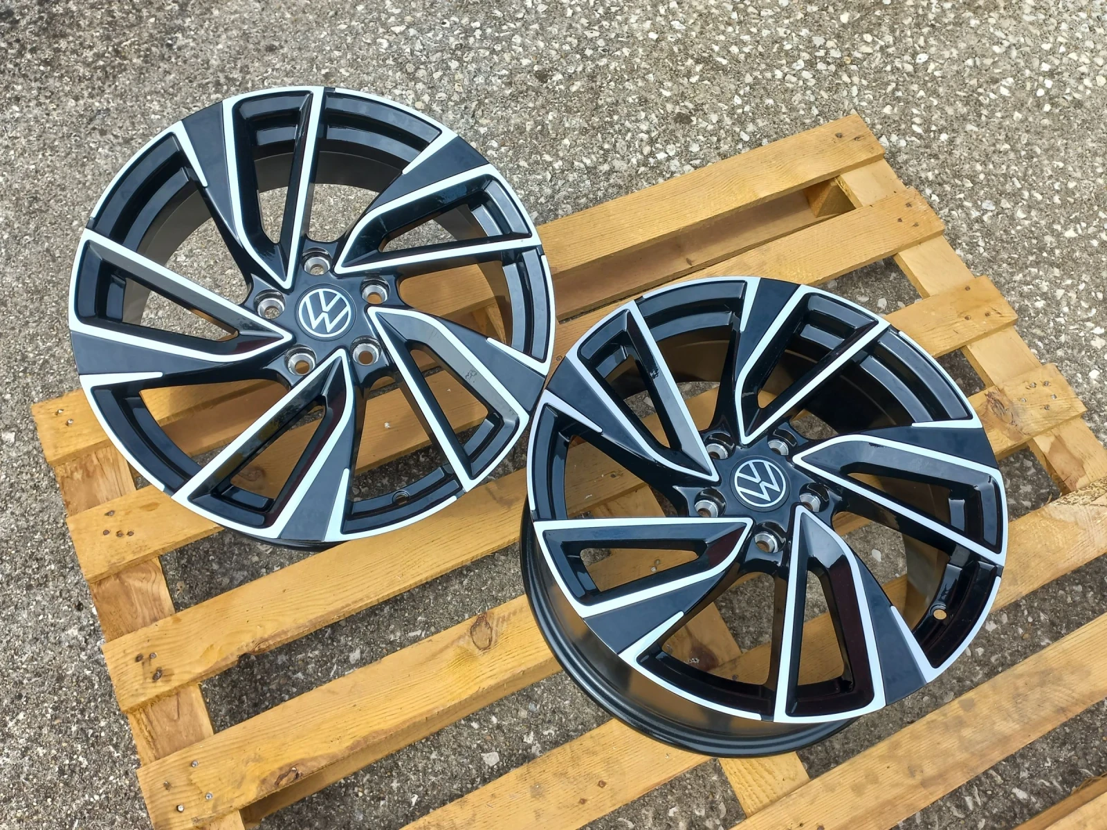 Джанти за VW, снимка 3 - Гуми и джанти - 55033740