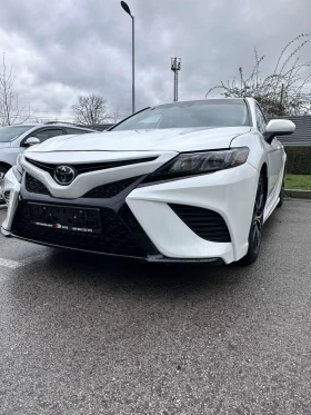 Toyota Camry SE, снимка 2