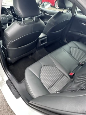Toyota Camry SE, снимка 16