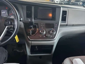 Toyota Sienna * LE * АВТОКРЕДИТ БЕЗ ПЪРВОНАЧАЛНА ВНОСКА* , снимка 9