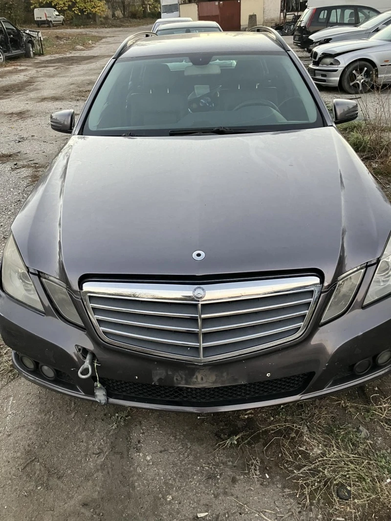 Mercedes-Benz E 200 ДВГ:651, снимка 4 - Автомобили и джипове - 49530120