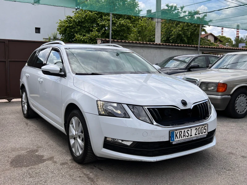 Skoda Octavia 1.4TGI NAVI FACELIFT, снимка 3 - Автомобили и джипове - 46024383