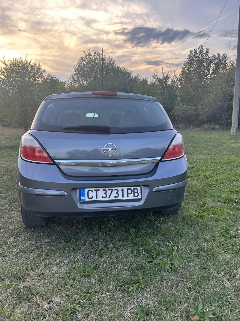 Opel Astra 1.6, снимка 5 - Автомобили и джипове - 47375281