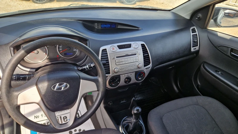 Hyundai I20 1.3i 78kc., снимка 9 - Автомобили и джипове - 47564893