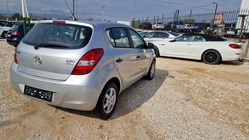 Hyundai I20 1.3i 78kc., снимка 6 - Автомобили и джипове - 47564893