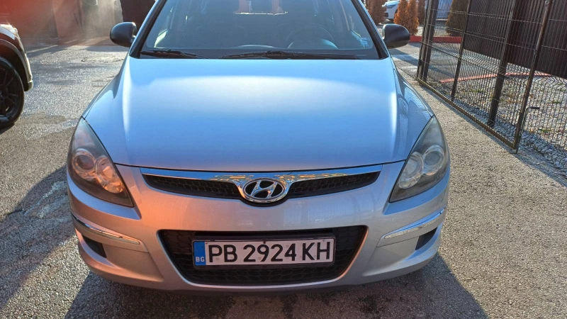 Hyundai I30  CW 1.6 CRDI, снимка 2 - Автомобили и джипове - 48490458