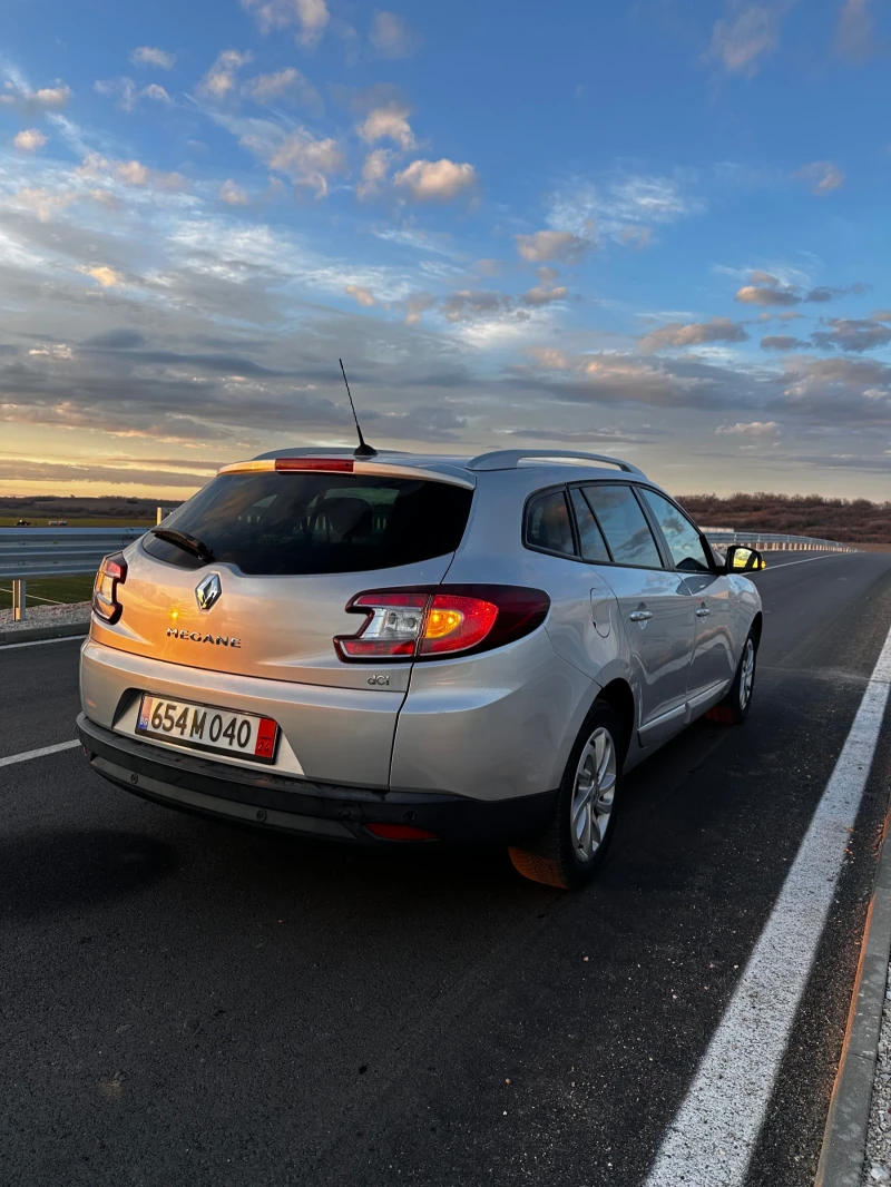 Renault Megane 1.5 DC? перфектно, снимка 2 - Автомобили и джипове - 48659429